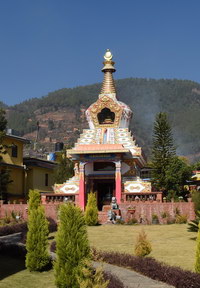 Duża stupa w Pharpingu.